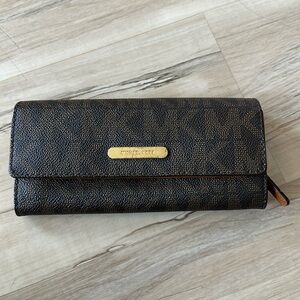 Michael Kors wallet